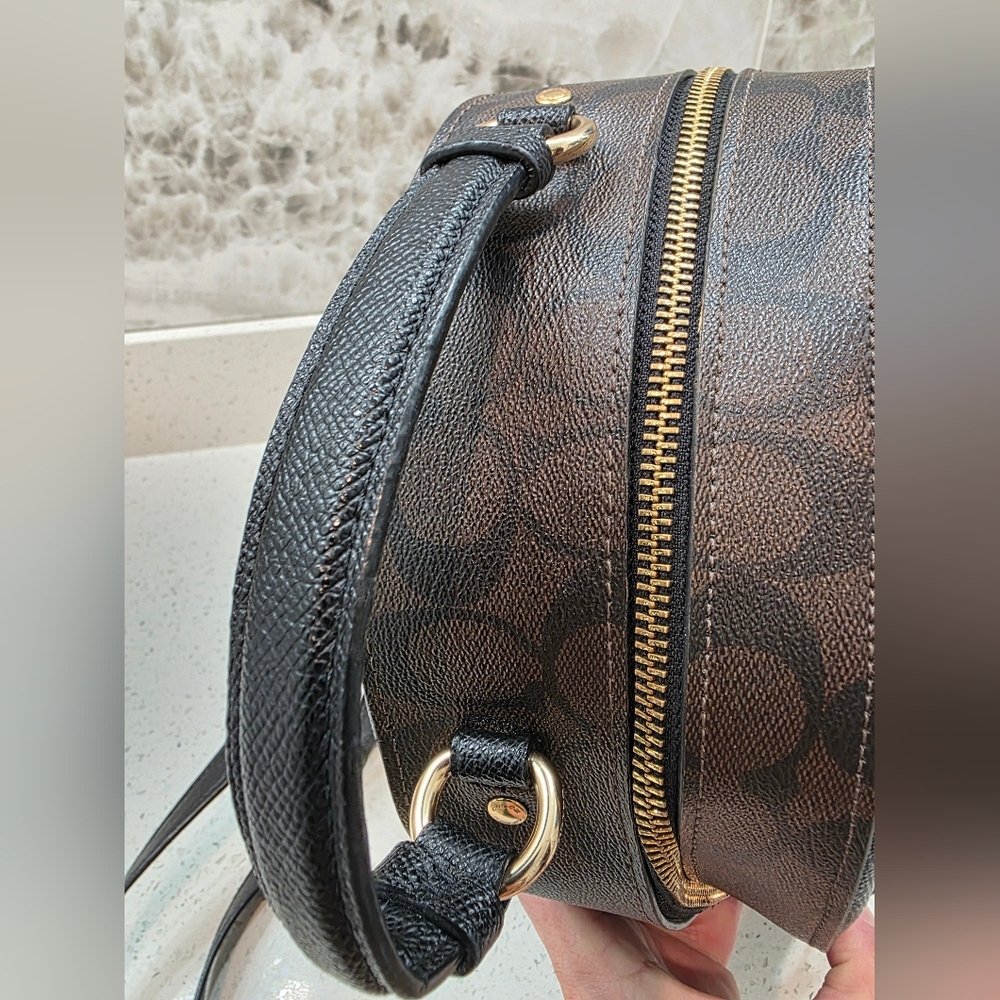 Coach Jordyn Black Leather And Signature "C" Colorblock Backpack - Like New! - Picture 8 of 13